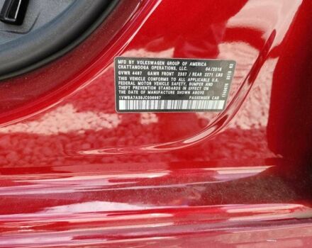 Красный Фольксваген Пассат, объемом двигателя 2 л и пробегом 125 тыс. км за 2000 $, фото 12 на Automoto.ua