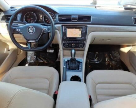 Красный Фольксваген Пассат, объемом двигателя 2 л и пробегом 48 тыс. км за 12100 $, фото 9 на Automoto.ua