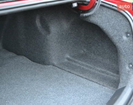 Красный Фольксваген Пассат, объемом двигателя 2 л и пробегом 144 тыс. км за 12999 $, фото 52 на Automoto.ua