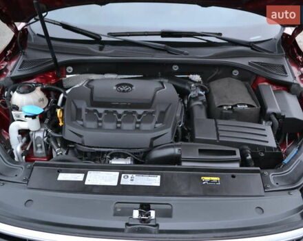 Красный Фольксваген Пассат, объемом двигателя 2 л и пробегом 144 тыс. км за 12999 $, фото 55 на Automoto.ua