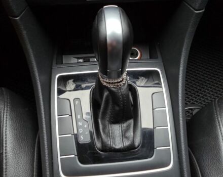 Червоний Фольксваген Пассат, об'ємом двигуна 2 л та пробігом 175 тис. км за 14500 $, фото 14 на Automoto.ua