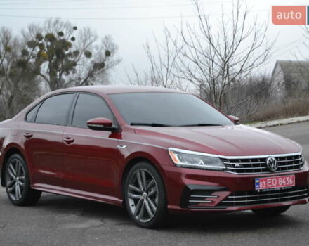 Красный Фольксваген Пассат, объемом двигателя 2 л и пробегом 144 тыс. км за 12999 $, фото 10 на Automoto.ua