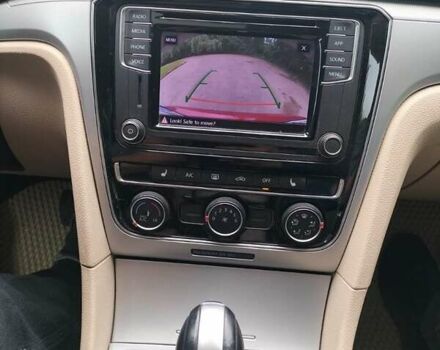 Красный Фольксваген Пассат, объемом двигателя 1.98 л и пробегом 84 тыс. км за 11850 $, фото 17 на Automoto.ua