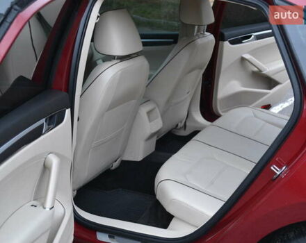 Красный Фольксваген Пассат, объемом двигателя 2 л и пробегом 144 тыс. км за 12999 $, фото 44 на Automoto.ua