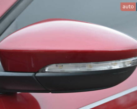 Красный Фольксваген Пассат, объемом двигателя 2 л и пробегом 144 тыс. км за 12999 $, фото 24 на Automoto.ua