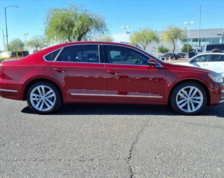 Красный Фольксваген Пассат, объемом двигателя 2 л и пробегом 48 тыс. км за 12100 $, фото 2 на Automoto.ua