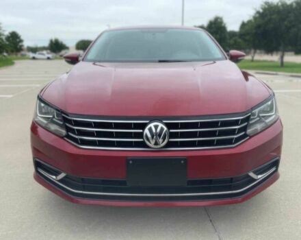 Красный Фольксваген Пассат, объемом двигателя 2 л и пробегом 33 тыс. км за 8700 $, фото 1 на Automoto.ua