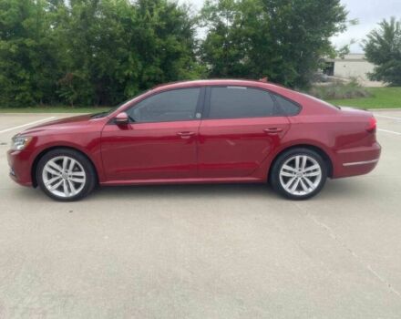 Красный Фольксваген Пассат, объемом двигателя 2 л и пробегом 33 тыс. км за 8700 $, фото 3 на Automoto.ua