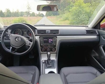 Красный Фольксваген Пассат, объемом двигателя 2 л и пробегом 56 тыс. км за 10250 $, фото 9 на Automoto.ua