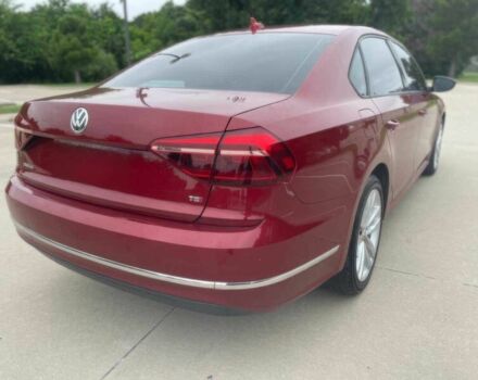 Красный Фольксваген Пассат, объемом двигателя 2 л и пробегом 33 тыс. км за 8700 $, фото 6 на Automoto.ua