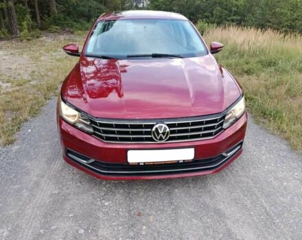 Красный Фольксваген Пассат, объемом двигателя 2 л и пробегом 56 тыс. км за 10250 $, фото 1 на Automoto.ua