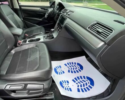 Красный Фольксваген Пассат, объемом двигателя 2 л и пробегом 33 тыс. км за 8700 $, фото 8 на Automoto.ua