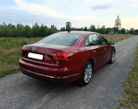 Красный Фольксваген Пассат, объемом двигателя 2 л и пробегом 56 тыс. км за 10250 $, фото 5 на Automoto.ua