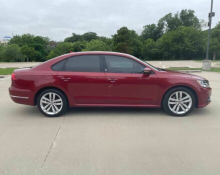 Красный Фольксваген Пассат, объемом двигателя 2 л и пробегом 33 тыс. км за 8700 $, фото 7 на Automoto.ua