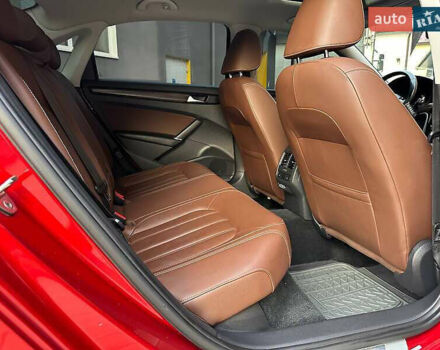 Красный Фольксваген Пассат, объемом двигателя 1.98 л и пробегом 95 тыс. км за 19900 $, фото 13 на Automoto.ua