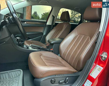 Красный Фольксваген Пассат, объемом двигателя 1.98 л и пробегом 95 тыс. км за 19900 $, фото 12 на Automoto.ua