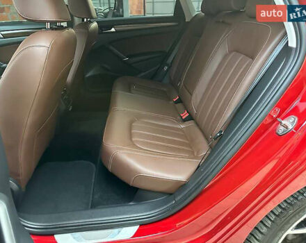 Красный Фольксваген Пассат, объемом двигателя 1.98 л и пробегом 95 тыс. км за 19900 $, фото 24 на Automoto.ua