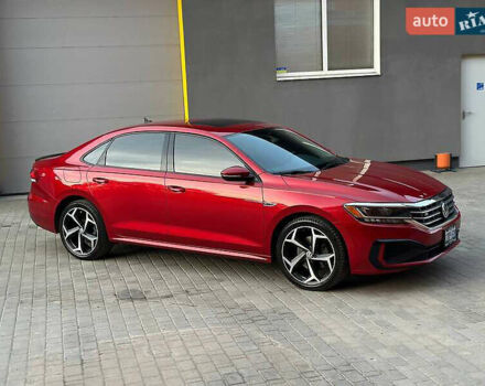 Красный Фольксваген Пассат, объемом двигателя 1.98 л и пробегом 95 тыс. км за 19900 $, фото 8 на Automoto.ua