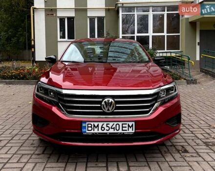 Фольксваген Пассат 2021 у Ромнах на Automoto.ua Червоний Фольксваген Пассат, об'ємом двигуна 1.98 л та пробігом 43 тис. км за 21600 $, фото 1 на Automoto.ua