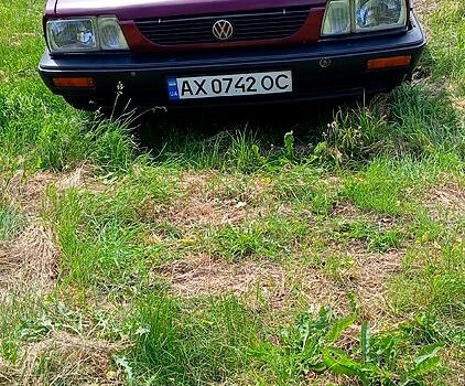 Червоний Фольксваген Пассат, об'ємом двигуна 1.6 л та пробігом 228 тис. км за 1850 $, фото 1 на Automoto.ua