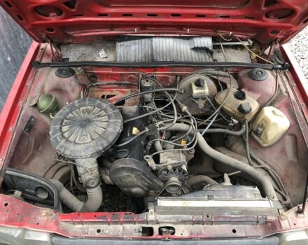 Червоний Фольксваген Пассат, об'ємом двигуна 1.8 л та пробігом 190 тис. км за 1600 $, фото 7 на Automoto.ua