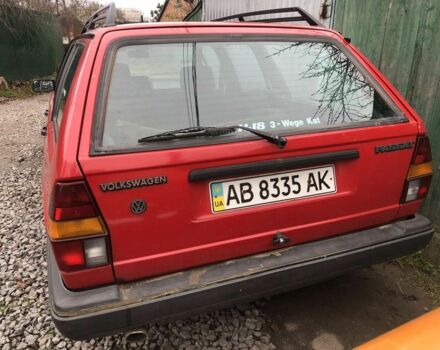 Червоний Фольксваген Пассат, об'ємом двигуна 1.8 л та пробігом 190 тис. км за 1600 $, фото 3 на Automoto.ua