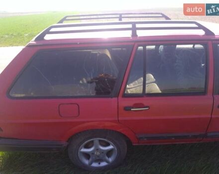 Красный Фольксваген Пассат, объемом двигателя 1.6 л и пробегом 400 тыс. км за 458 $, фото 5 на Automoto.ua