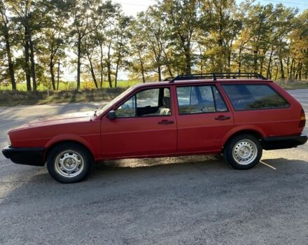 Красный Фольксваген Пассат, объемом двигателя 1.6 л и пробегом 3 тыс. км за 650 $, фото 4 на Automoto.ua