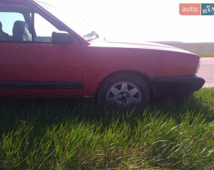 Красный Фольксваген Пассат, объемом двигателя 1.6 л и пробегом 400 тыс. км за 458 $, фото 3 на Automoto.ua