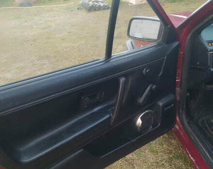 Червоний Фольксваген Пассат, об'ємом двигуна 1.6 л та пробігом 999 тис. км за 1650 $, фото 2 на Automoto.ua