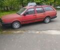Красный Фольксваген Пассат, объемом двигателя 1.6 л и пробегом 380 тыс. км за 1000 $, фото 1 на Automoto.ua