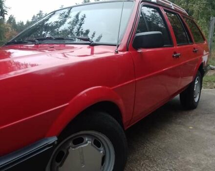 Красный Фольксваген Пассат, объемом двигателя 1.6 л и пробегом 333 тыс. км за 2300 $, фото 3 на Automoto.ua