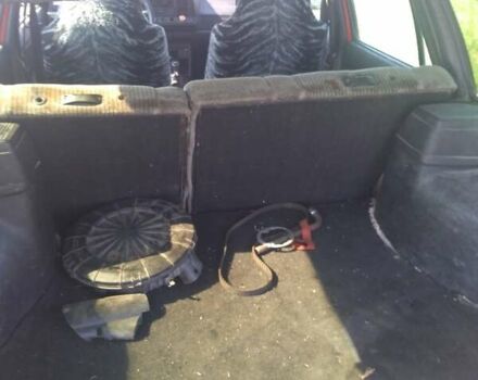 Красный Фольксваген Пассат, объемом двигателя 1.6 л и пробегом 400 тыс. км за 458 $, фото 13 на Automoto.ua