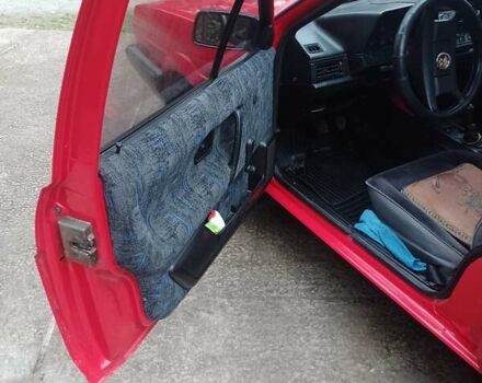 Красный Фольксваген Пассат, объемом двигателя 1.6 л и пробегом 333 тыс. км за 2300 $, фото 7 на Automoto.ua