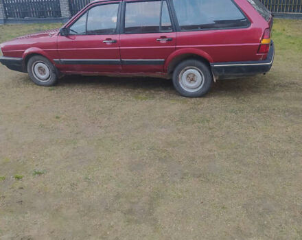 Червоний Фольксваген Пассат, об'ємом двигуна 1.6 л та пробігом 999 тис. км за 1650 $, фото 6 на Automoto.ua