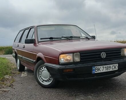 Червоний Фольксваген Пассат, об'ємом двигуна 1.6 л та пробігом 354 тис. км за 1499 $, фото 12 на Automoto.ua