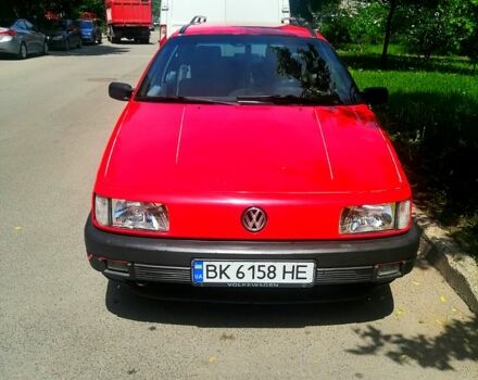 Красный Фольксваген Пассат, объемом двигателя 1.8 л и пробегом 413 тыс. км за 3200 $, фото 6 на Automoto.ua