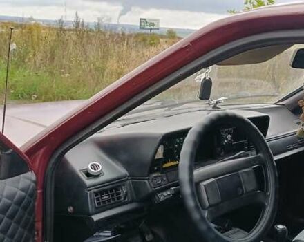 Красный Фольксваген Пассат, объемом двигателя 1.6 л и пробегом 345 тыс. км за 1499 $, фото 2 на Automoto.ua