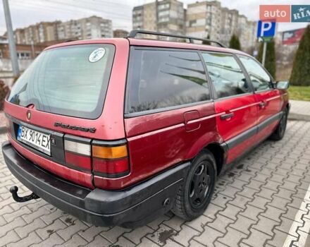 Червоний Фольксваген Пассат, об'ємом двигуна 1.8 л та пробігом 440 тис. км за 1180 $, фото 2 на Automoto.ua