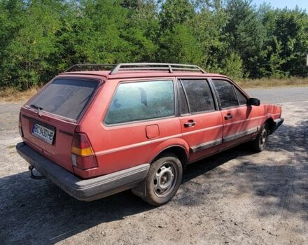 Червоний Фольксваген Пассат, об'ємом двигуна 1.6 л та пробігом 300 тис. км за 650 $, фото 2 на Automoto.ua