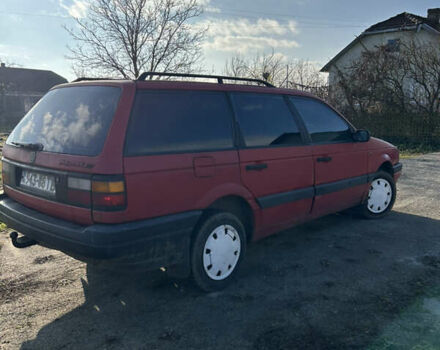 Красный Фольксваген Пассат, объемом двигателя 1.8 л и пробегом 430 тыс. км за 900 $, фото 4 на Automoto.ua