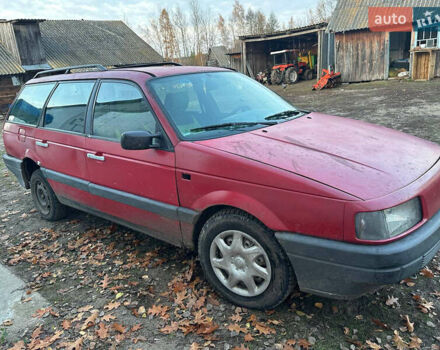 Красный Фольксваген Пассат, объемом двигателя 1.6 л и пробегом 600 тыс. км за 1100 $, фото 2 на Automoto.ua