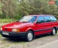 Красный Фольксваген Пассат, объемом двигателя 1.8 л и пробегом 405 тыс. км за 2850 $, фото 1 на Automoto.ua