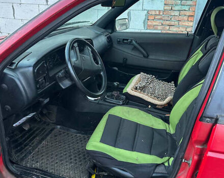 Красный Фольксваген Пассат, объемом двигателя 1.6 л и пробегом 600 тыс. км за 1100 $, фото 6 на Automoto.ua