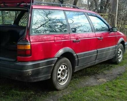 Красный Фольксваген Пассат, объемом двигателя 1.8 л и пробегом 480 тыс. км за 2400 $, фото 3 на Automoto.ua