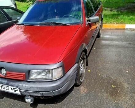 Красный Фольксваген Пассат, объемом двигателя 2 л и пробегом 440 тыс. км за 1900 $, фото 2 на Automoto.ua