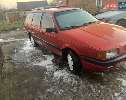 Красный Фольксваген Пассат, объемом двигателя 1.8 л и пробегом 200 тыс. км за 1250 $, фото 5 на Automoto.ua