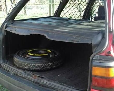 Красный Фольксваген Пассат, объемом двигателя 1.8 л и пробегом 480 тыс. км за 2400 $, фото 1 на Automoto.ua