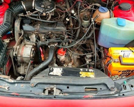 Червоний Фольксваген Пассат, об'ємом двигуна 1.6 л та пробігом 0 тис. км за 1500 $, фото 1 на Automoto.ua