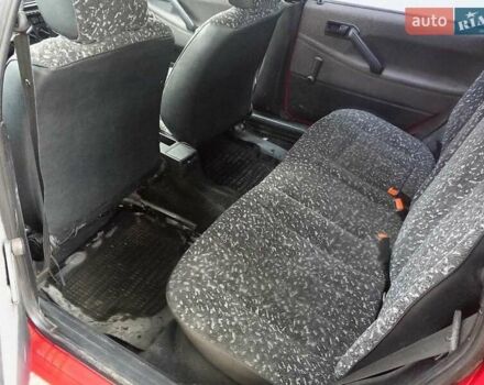 Красный Фольксваген Пассат, объемом двигателя 1.6 л и пробегом 258 тыс. км за 1150 $, фото 9 на Automoto.ua